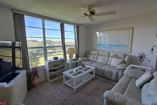 575 Oaks Ln, Pompano Beach, FL 33069 - Photo 12