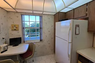 575 Oaks Ln, Pompano Beach, FL 33069 - Photo 4