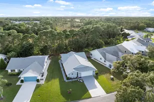 3822 SE Canvasback Pl, Stuart, FL 34997 - Photo 2
