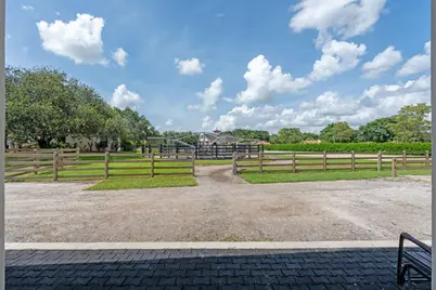 1561 Clydesdale Avenue, Wellington, FL 33414 - Photo 26