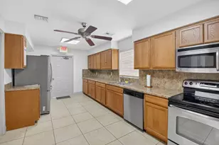 9800 Tabebuia Tree Dr, Boynton Beach, FL 33436 - Photo 54