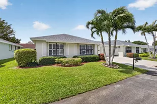 9800 Tabebuia Tree Dr, Boynton Beach, FL 33436 - Photo 4