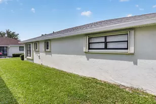 9800 Tabebuia Tree Dr, Boynton Beach, FL 33436 - Photo 32