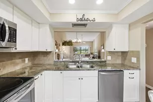 9430 Meadowood Dr, Fort Pierce, FL 34951 - Photo 2