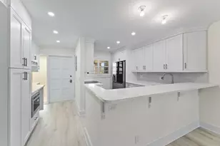 29 Yacht Club Dr, North Palm Beach, FL 33408 - Photo 8
