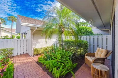 17225 Fownes Crescent, Jupiter, FL 33477 - Photo 2