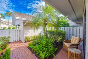 17225 Fownes Crescent, Jupiter, FL 33477 - Photo 2