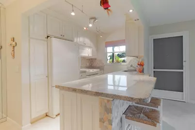 1042 North Drive #A, Delray Beach, FL 33445 - Photo 2