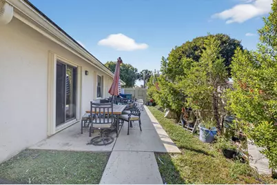 190 Temple Avenue, Boynton Beach, FL 33436 - Photo 44