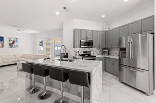 10880 SW Stephanie Way, Port Saint Lucie, FL 34987 - Photo 14