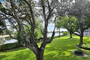 203 Southampton A, West Palm Beach, FL 33417 - Photo 2