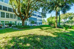 203 Southampton A, West Palm Beach, FL 33417 - Photo 28