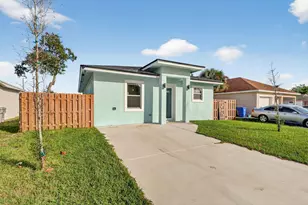 4248 26th Ave, Vero Beach, FL 32967 - Photo 2