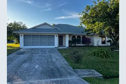 2661 SE Osage Avenue, Port Saint Lucie, FL 34952 - Photo 2