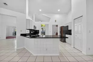 172 Monterey Way, Royal Palm Beach, FL 33411 - Photo 18