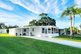 12 La Costa Ln, Port Saint Lucie, FL 34952 - Photo 2