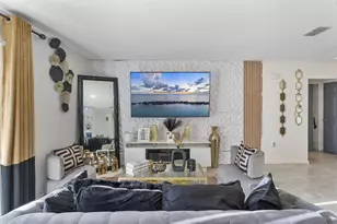 1122 SW Del Rio Blvd, Port Saint Lucie, FL 34953 - Photo 6