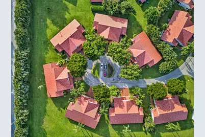 7548 Lexington Club Boulevard #B, Delray Beach, FL 33446 - Photo 2