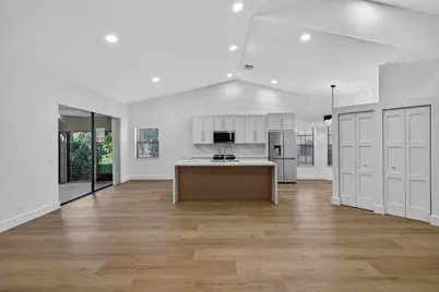 7548 Lexington Club Boulevard #B, Delray Beach, FL 33446 - Photo 10