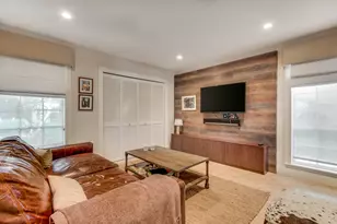 2312 Las Casitas Dr, Wellington, FL 33414 - Photo 8