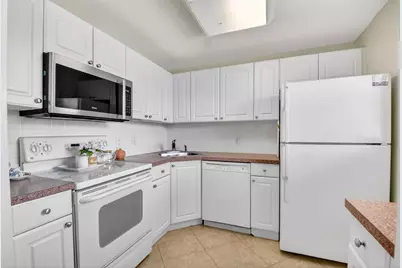 2182 NE 1st Way #202, Boynton Beach, FL 33435 - Photo 4
