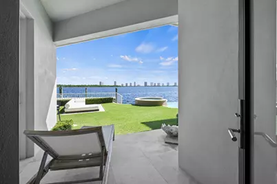 101 Bowsprit Drive, North Palm Beach, FL 33408 - Photo 12