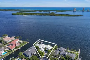 101 Bowsprit Dr, North Palm Beach, FL 33408 - Photo 2