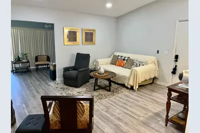 1100 Duncan Circle #202, Palm Beach Gardens, FL 33418 - Photo 2