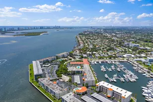 29 Yacht Club Dr, North Palm Beach, FL 33408 - Photo 46