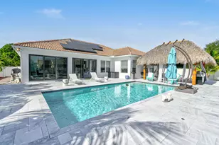 1389 SW Bayshore Blvd, Port Saint Lucie, FL 34983 - Photo 2