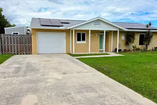 2209 SE East Dunbrooke Cir, Port Saint Lucie, FL 34952 - Photo 1