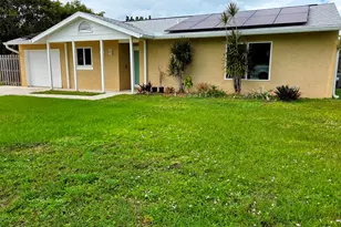 2209 SE East Dunbrooke Cir, Port Saint Lucie, FL 34952 - Photo 2