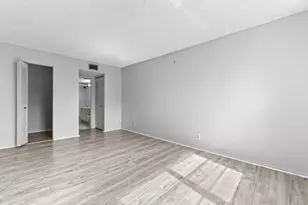 2650 NW 49th Ave, Lauderdale Lakes, FL 33313 - Photo 16