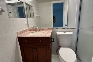 3027 Newport H, Deerfield Beach, FL 33442 - Photo 12