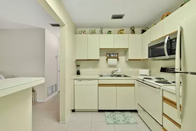 23 Lake Vista Trail #204, Port Saint Lucie, FL 34952 - Photo 12