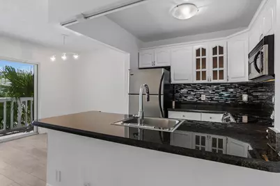 4201 S Ocean Boulevard #J4, South Palm Beach, FL 33480 - Photo 2