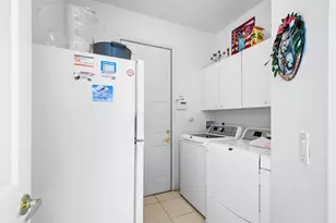 9082 Bay Point Cir Circle, West Palm Beach, FL 33411 - Photo 16