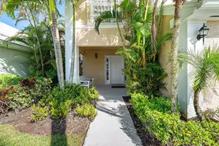 8 Windsor Ln, Palm Beach Gardens, FL 33418 - Photo 4