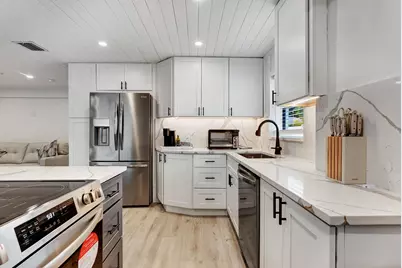 320 NW 3rd Avenue, Delray Beach, FL 33444 - Photo 16