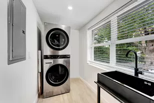 320 NW 3rd Ave, Delray Beach, FL 33444 - Photo 24