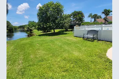 27 Vista Del Rio, Boynton Beach, FL 33426 - Photo 38