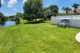 27 Vista Del Rio, Boynton Beach, FL 33426 - Photo 38