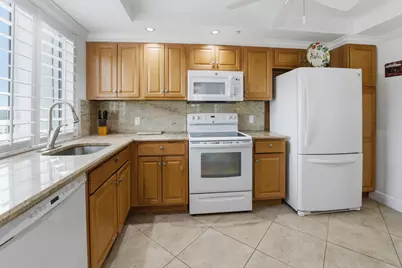 375 Beach Road #201, Tequesta, FL 33469 - Photo 8