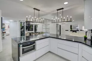 13302 Doubletree Cir, Wellington, FL 33414 - Photo 18