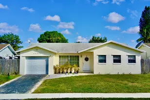 22710 SW 65th Circle, Boca Raton, FL 33428 - Photo 1