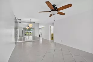 8747 Warwick Dr, Boca Raton, FL 33433 - Photo 14