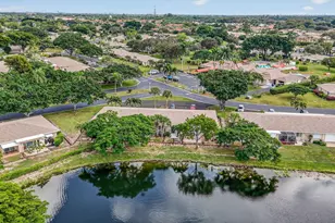 8747 Warwick Dr, Boca Raton, FL 33433 - Photo 32