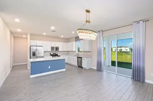 12623 NW Copper Creek Dr, Port Saint Lucie, FL 34987 - Photo 18