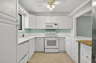 1630 Seaway Dr, Fort Pierce, FL 34949 - Photo 12
