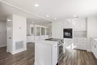 218 S Maple St, Fellsmere, FL 32948 - Photo 4